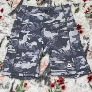 Reebok S Grey Camouflage Biker Shorts with Pockets